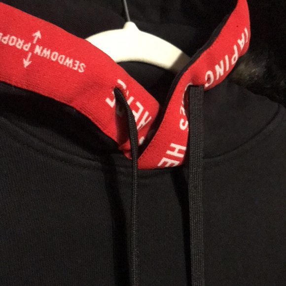 Well Known Hoodie - Picture 6 of 13